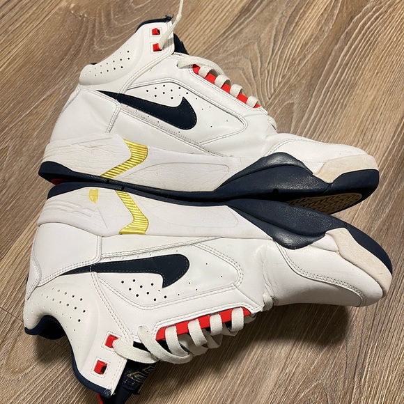 - Nike Air Flight lite mid size 11 - Picture 3 of 8